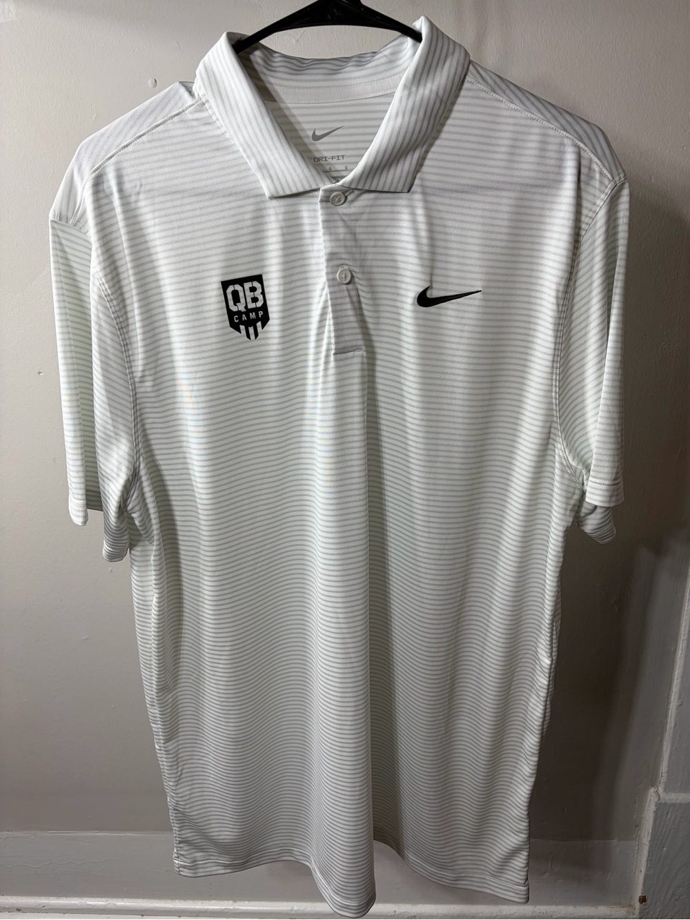 Nike Dri-Fit QB Camp Football Striped Performance Polo Shirt Men’s L White Gray